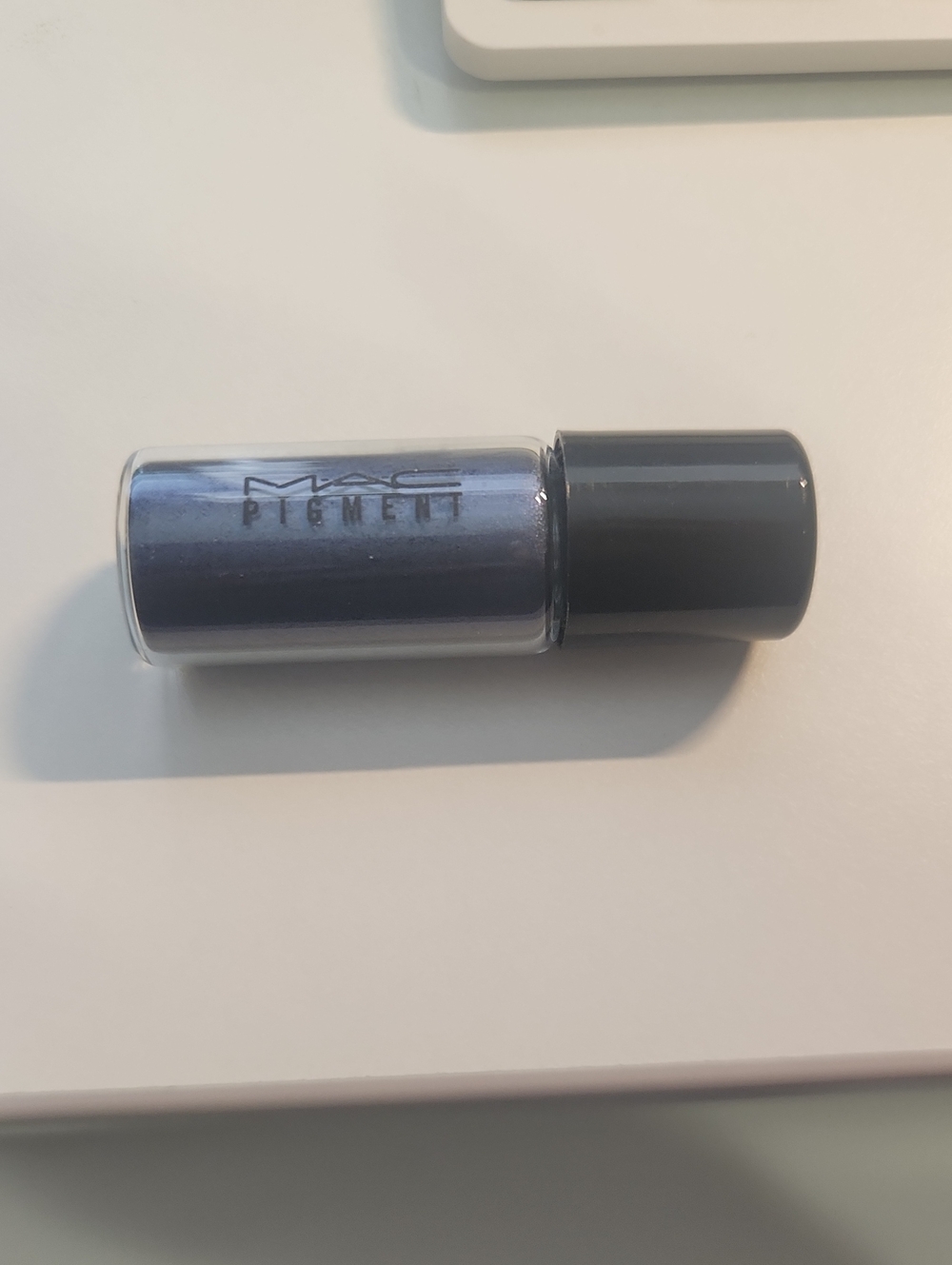 MAC Cosmetics Loose Pigment Eyeshadow — Shimmering Steel Blue